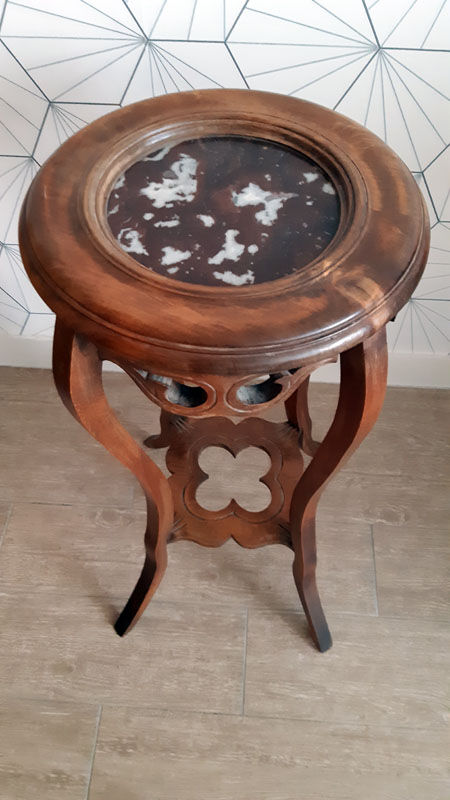 Vintage harness in walnut and marble