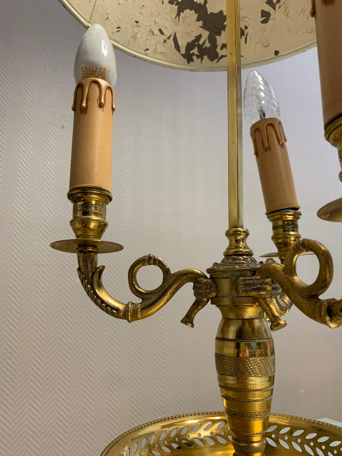 Empire hot water lamp in gilded bronze and painted sheet metal