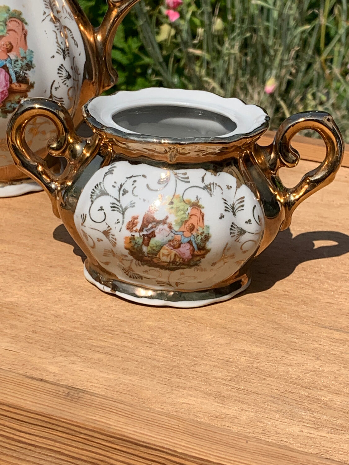 Tea set Italian porcelain gold color