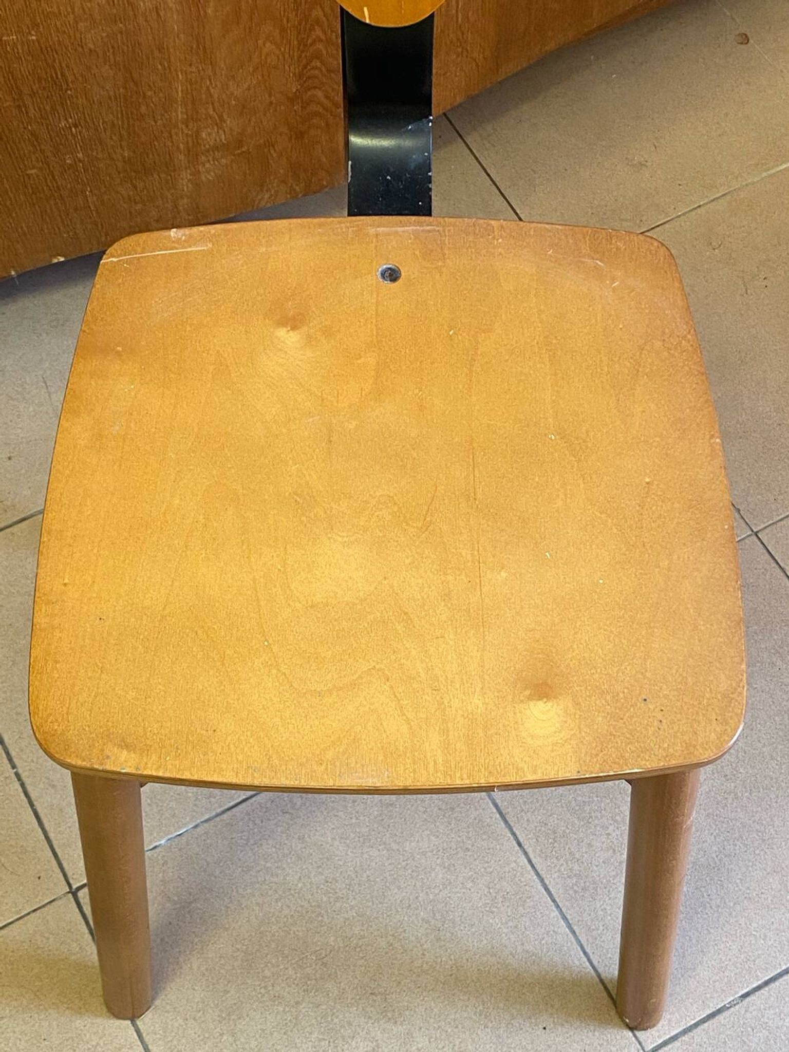 80s Italian chairs, in wood and metal