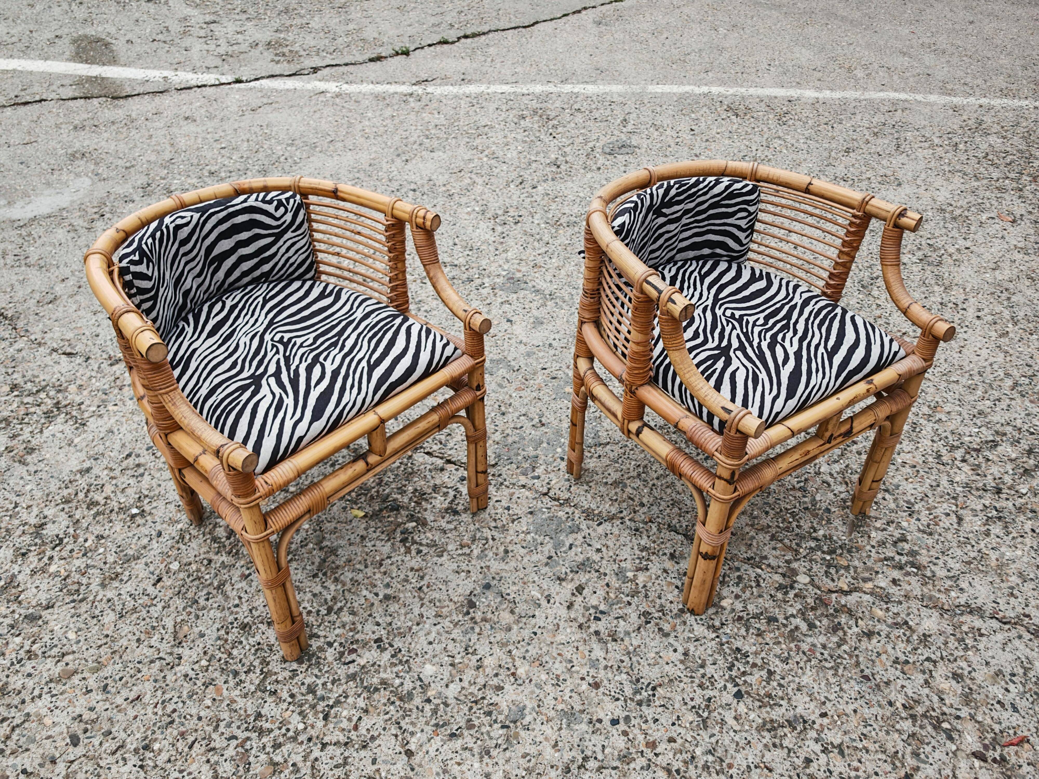 Pair of Mid Century armchairs, horseshoe shape, Italy 1950s.