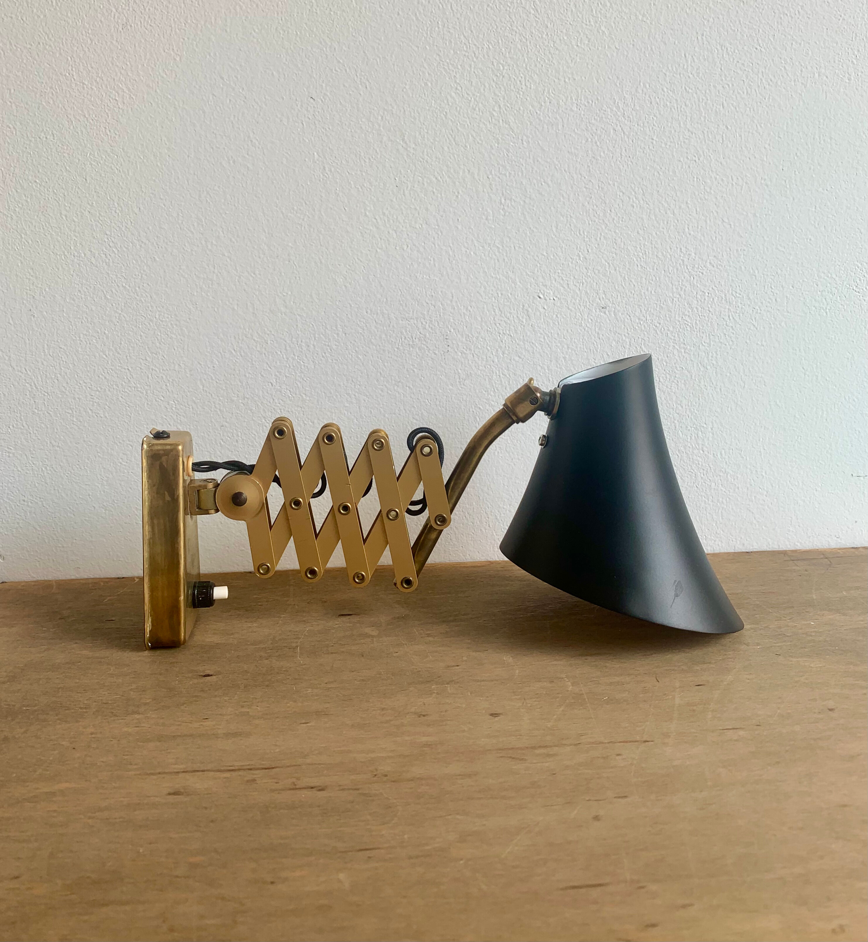 Scissor wall lamp, 1960s