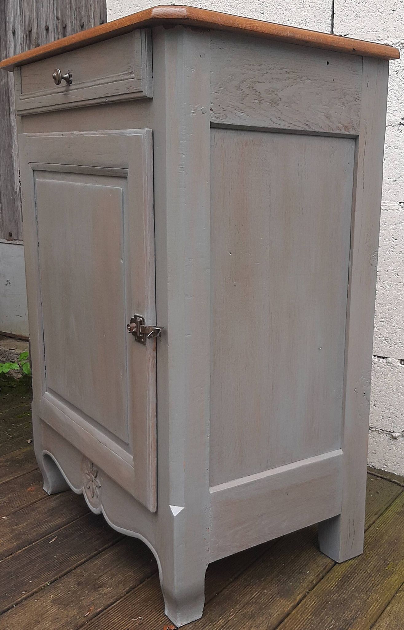 1-door sideboard in gray patinated wood