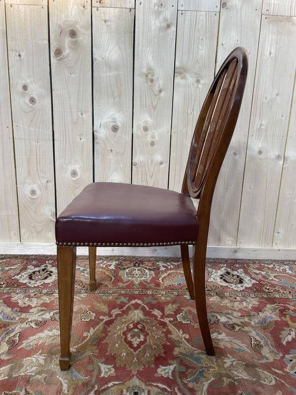 Suite de 6 chaises de style Louis XVI bordeaux