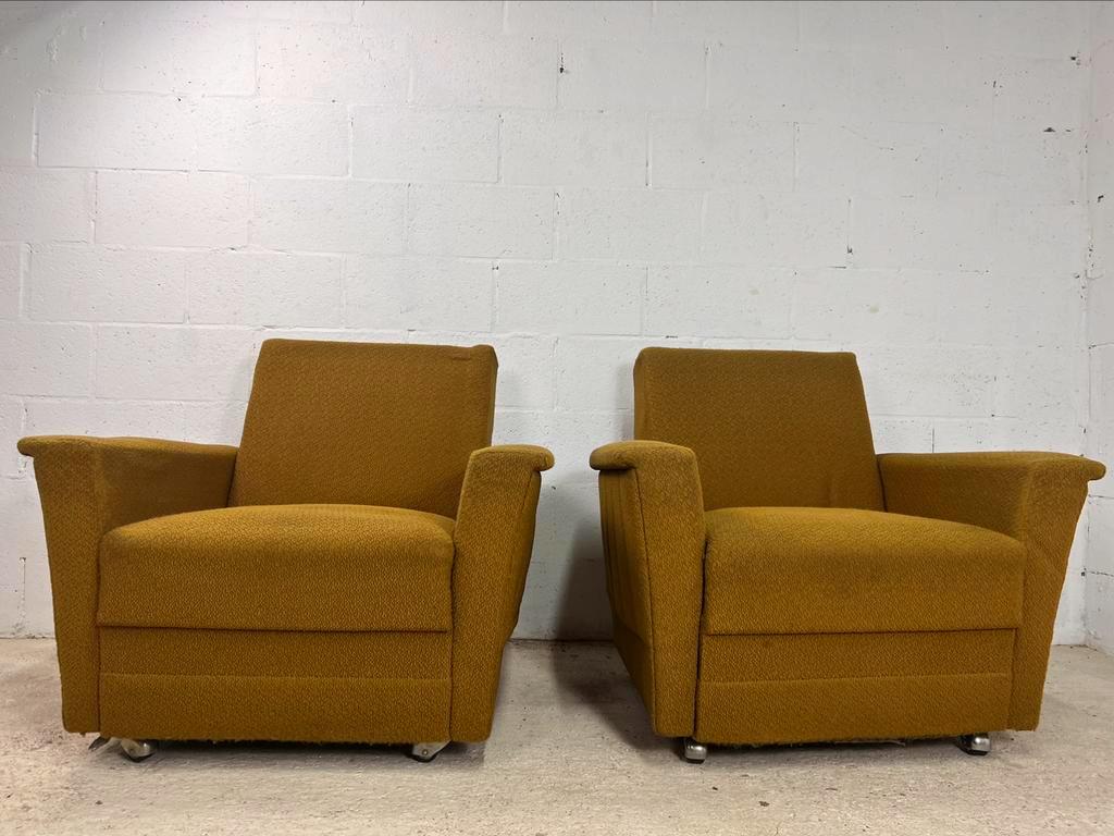Set of 2 vintage armchairs