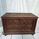 Ancien coffre en bois sculpté oriental