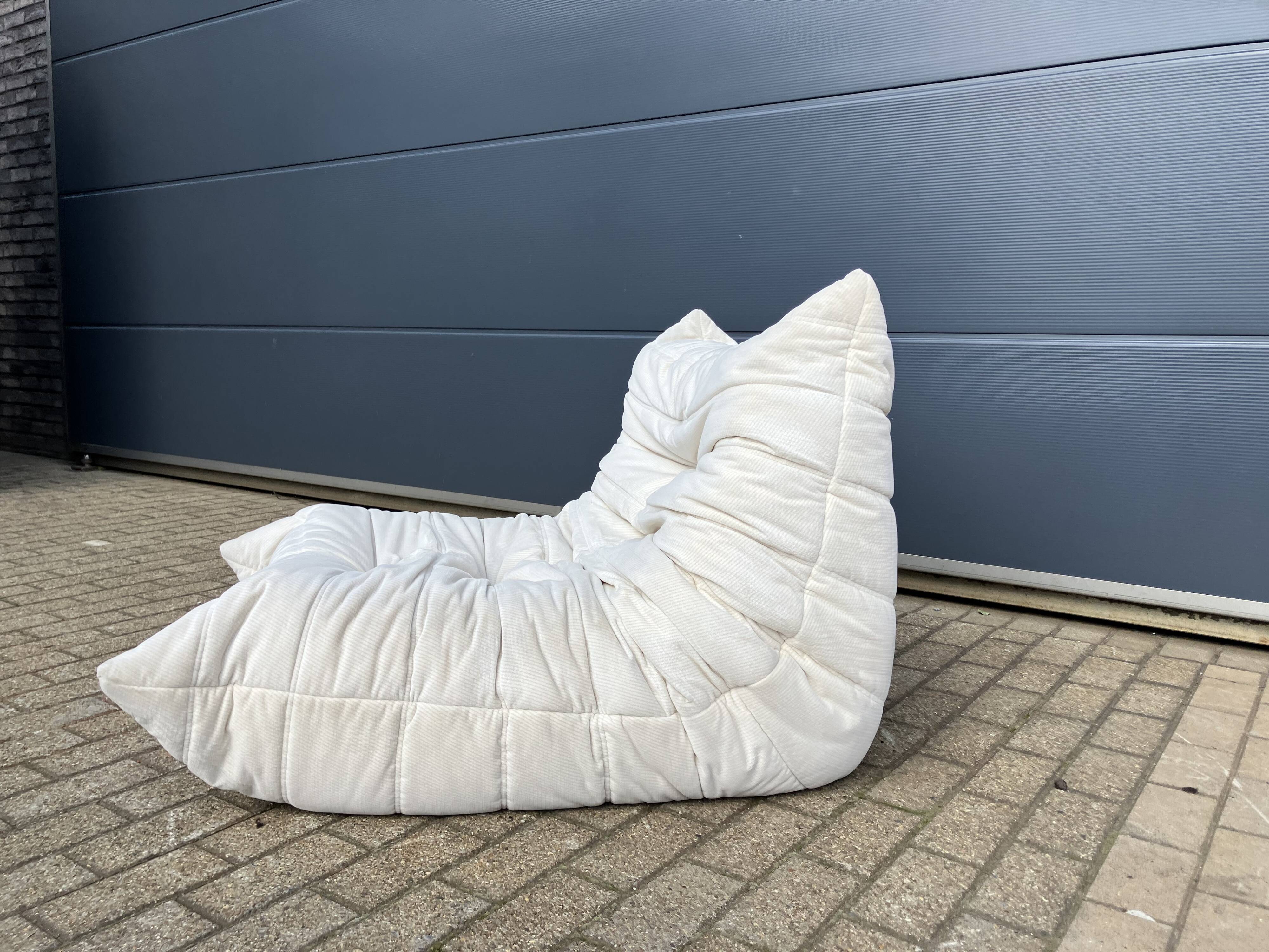 Authentieke Ligne Roset 1zit Togo 1988 beige in topstaat!!