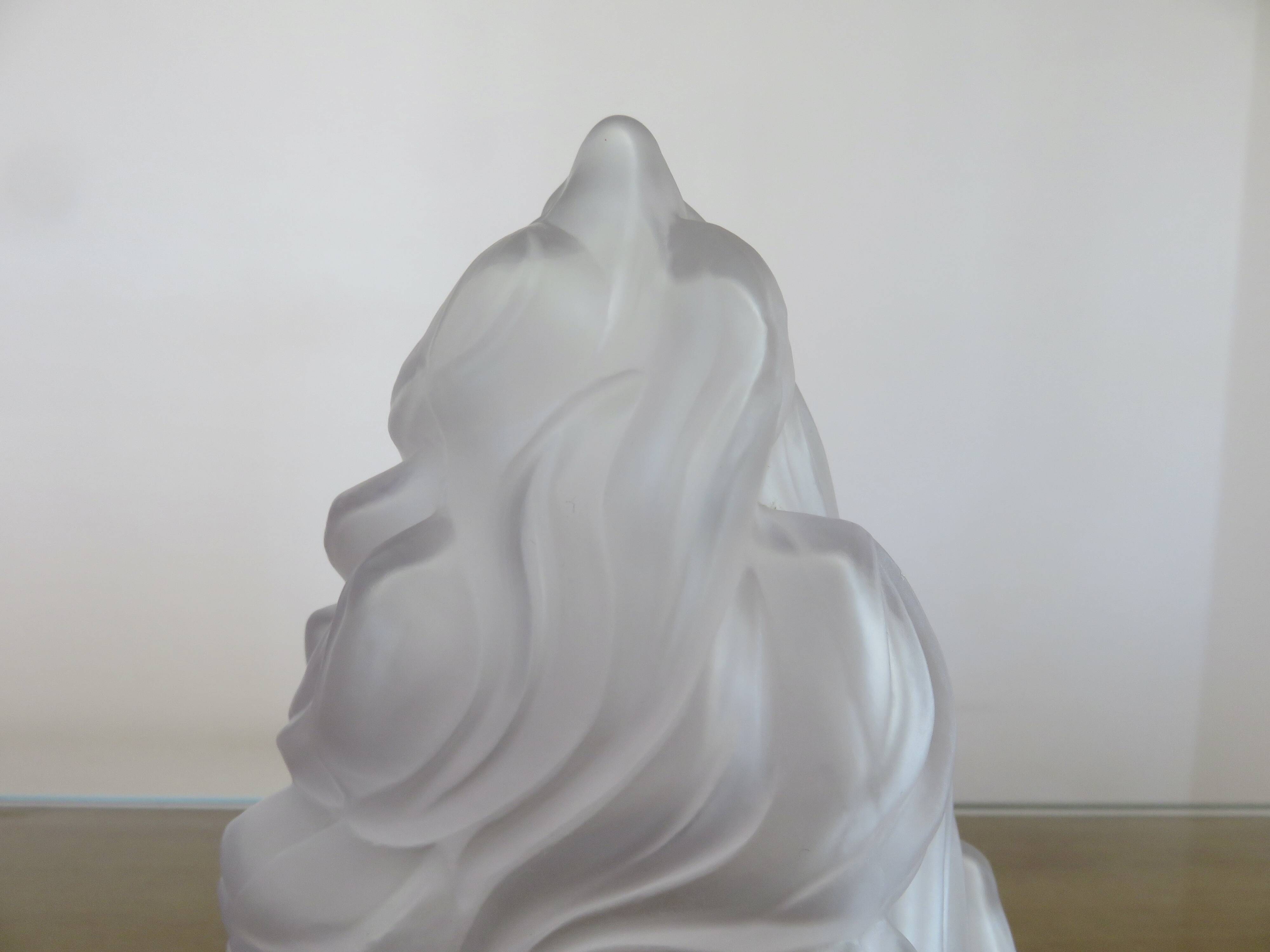 Antique "flame" tulip in frosted glass paste, art deco, 1930s-40s