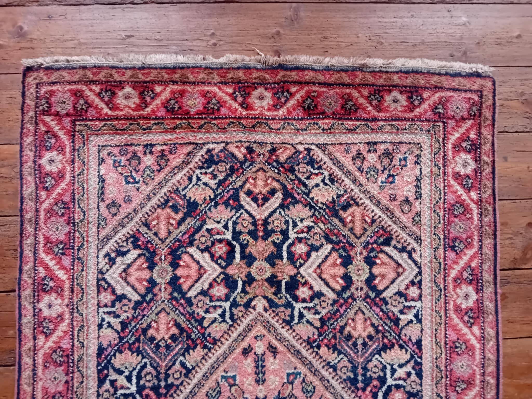 Handmade Hamadan rug 202x130cm