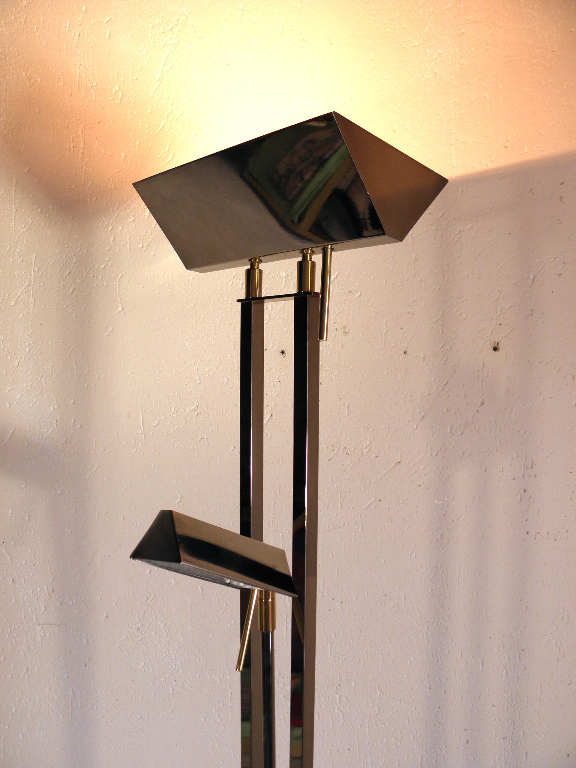 Floor lamp - e-reader 80s