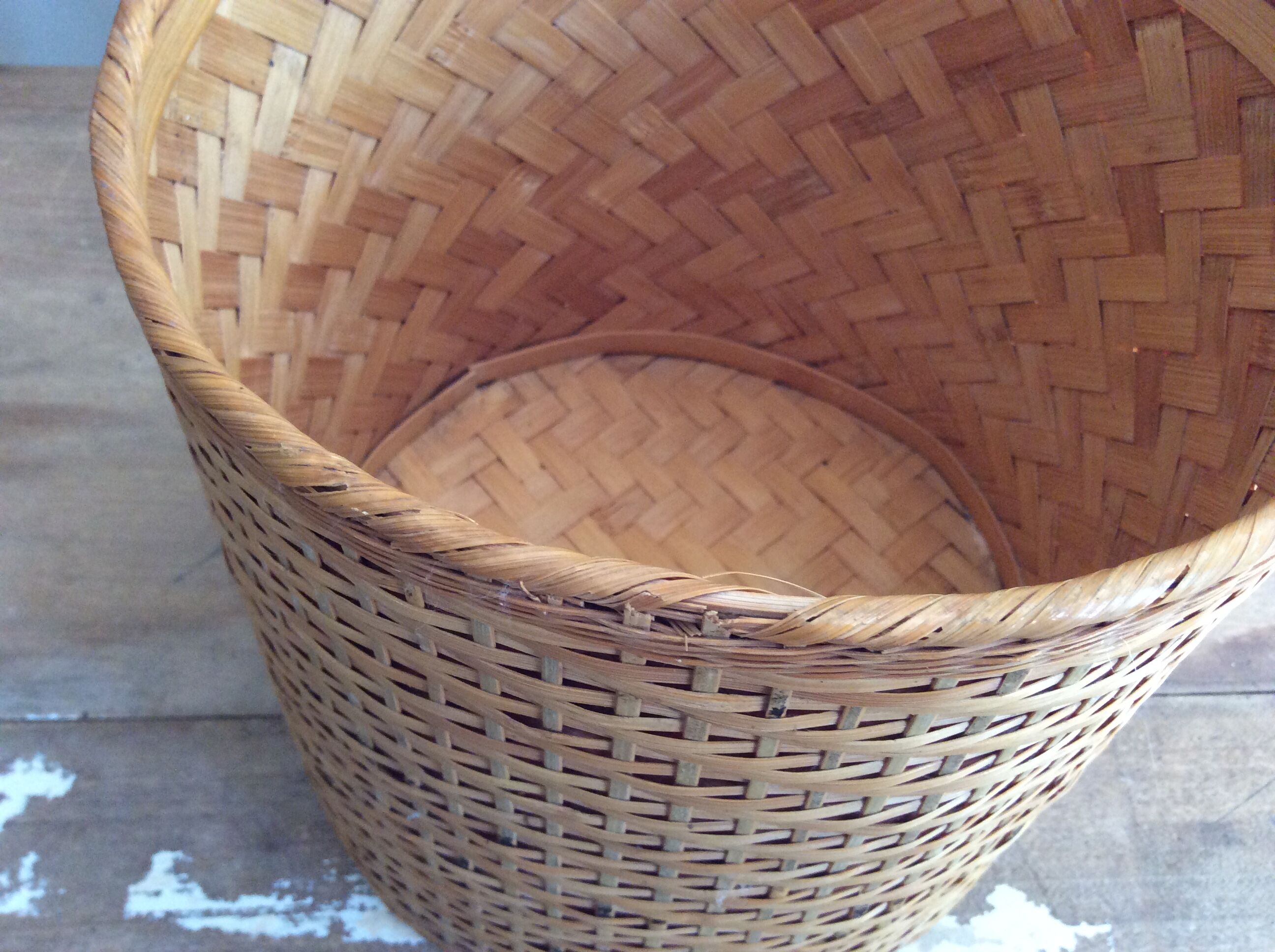 Wicker basket