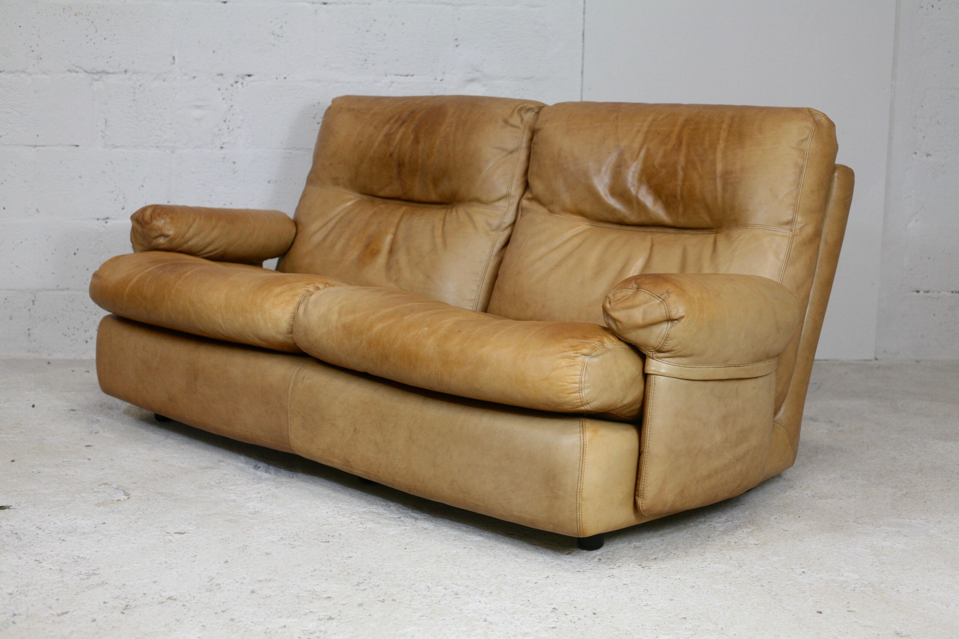 Leather sofa, Albany model, late 70's, Roset edition