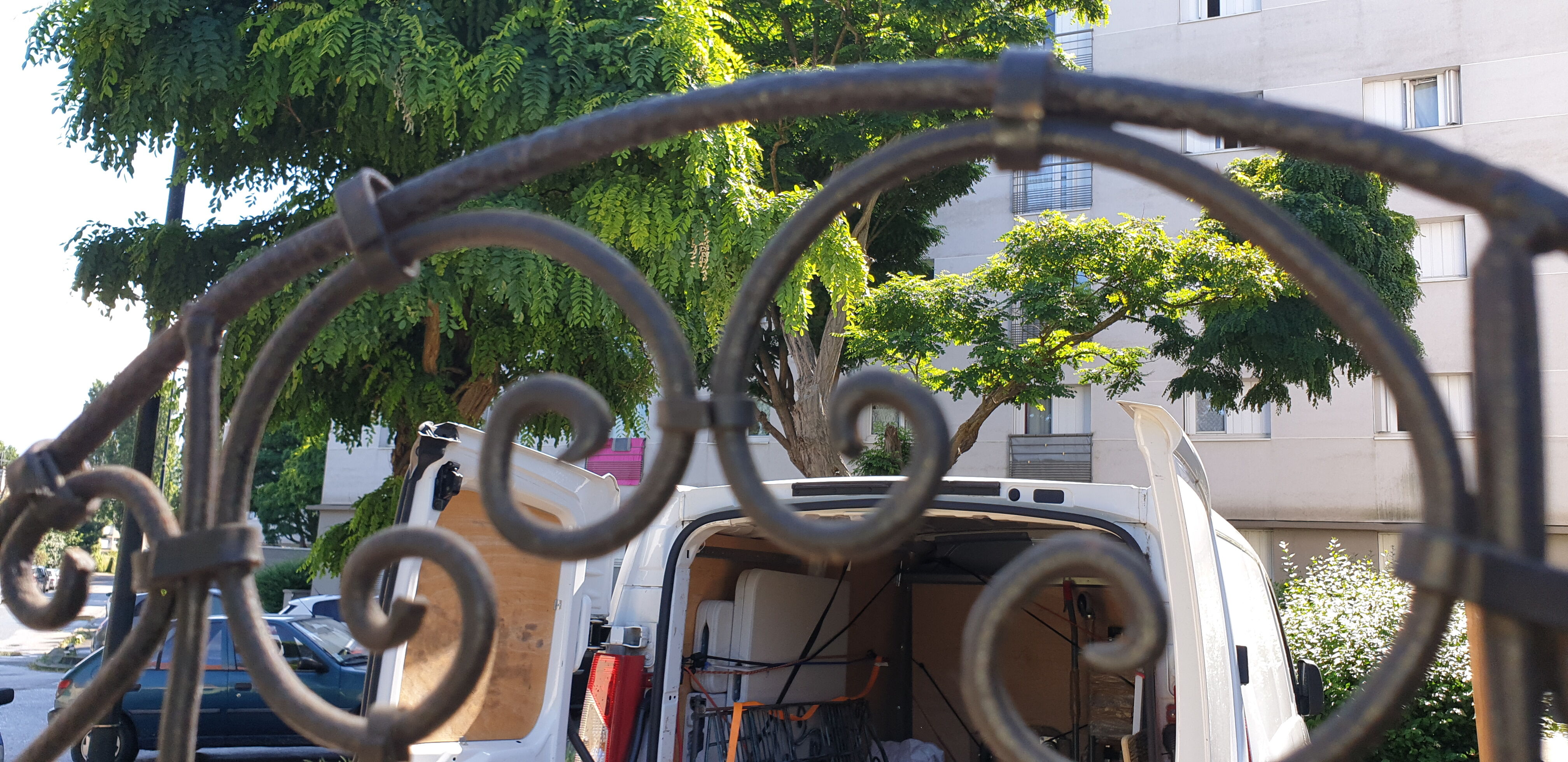 Wrought iron screen 3 leaves