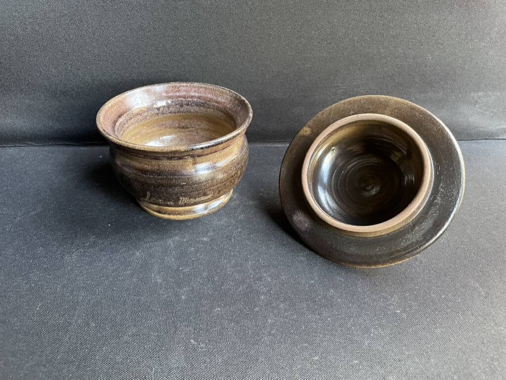 Terracotta sugar bowl signed Jean Marais - Vallauris