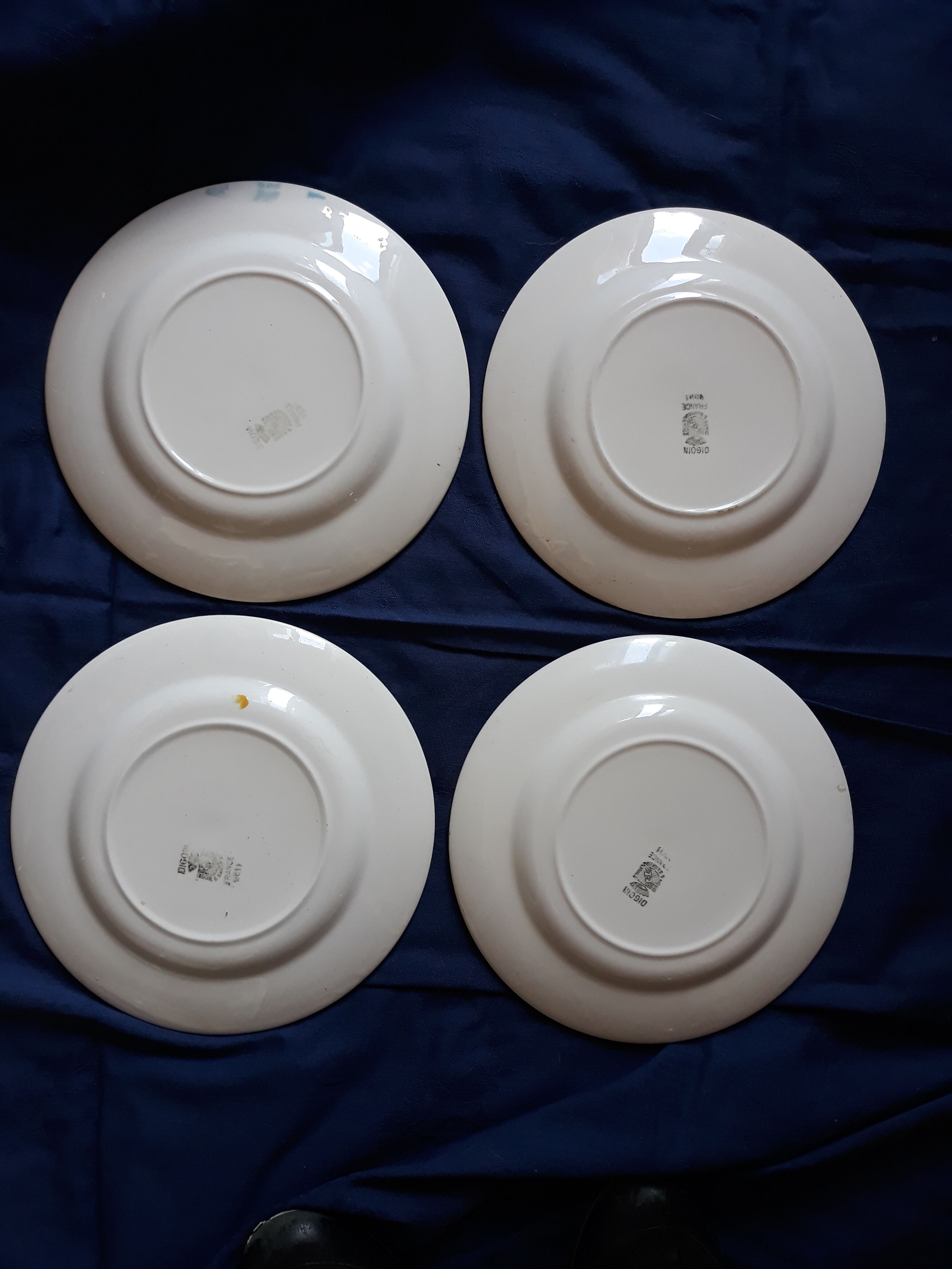 Sarreguemines set of 4 flat plates vintage colors tangy