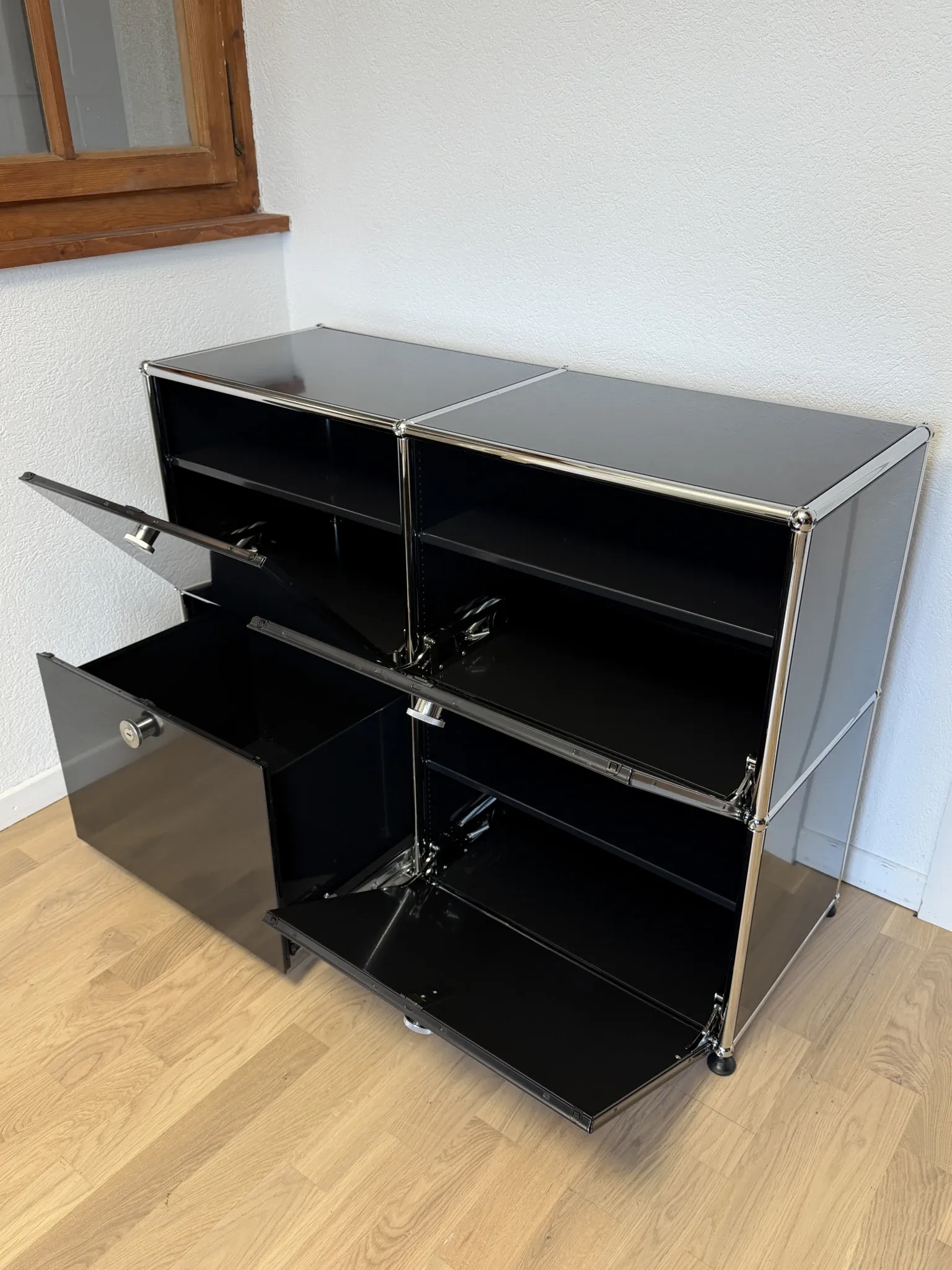 Commode USM Haller en Noir Graphite