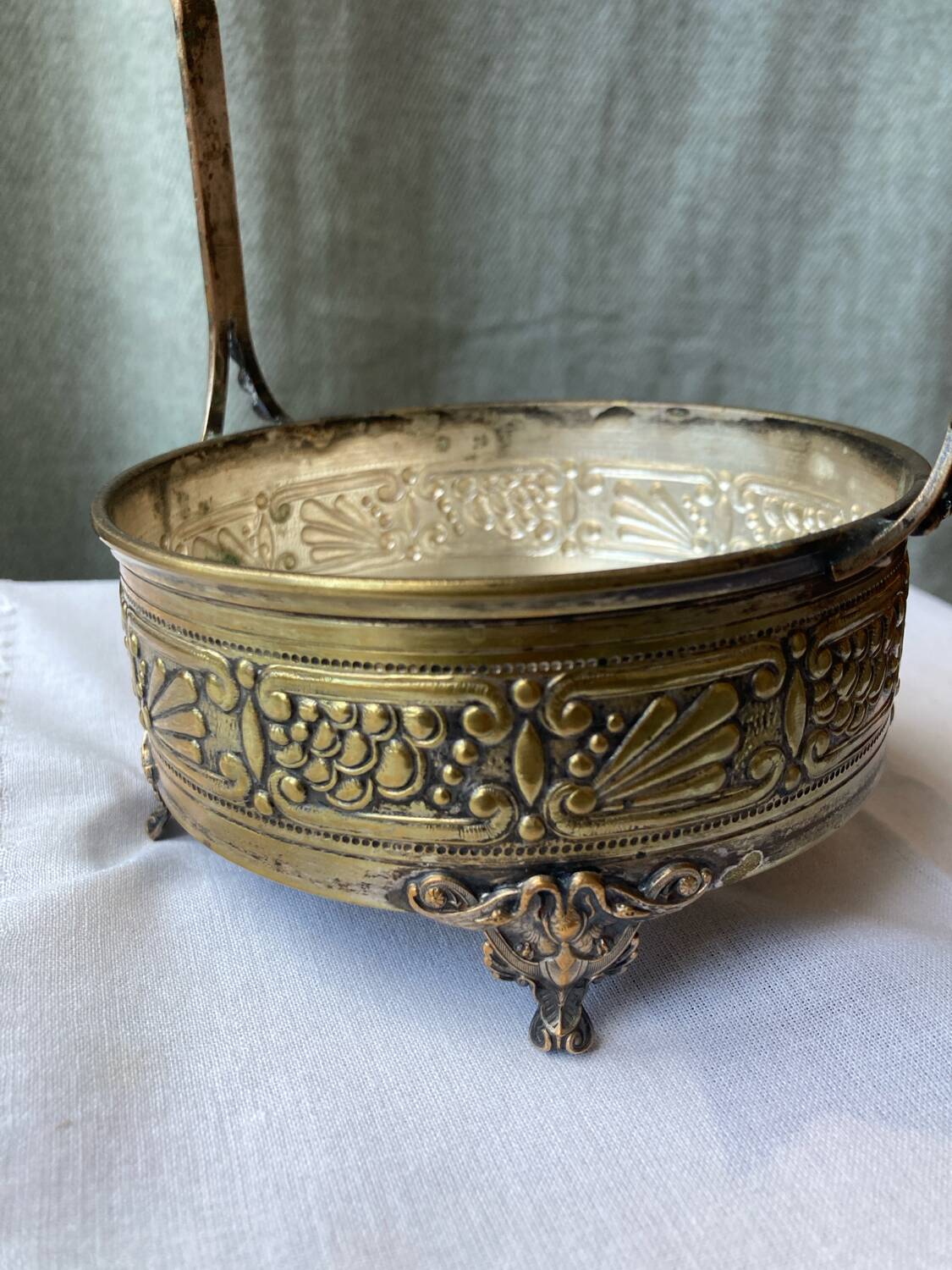 Vinaigriers ancien verre et métal ajouré