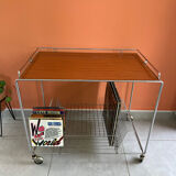 Table for turntable and vinyls