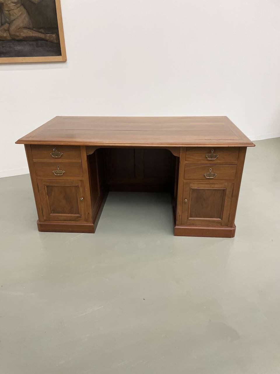 Comptoir ou bureau en noyer années 50