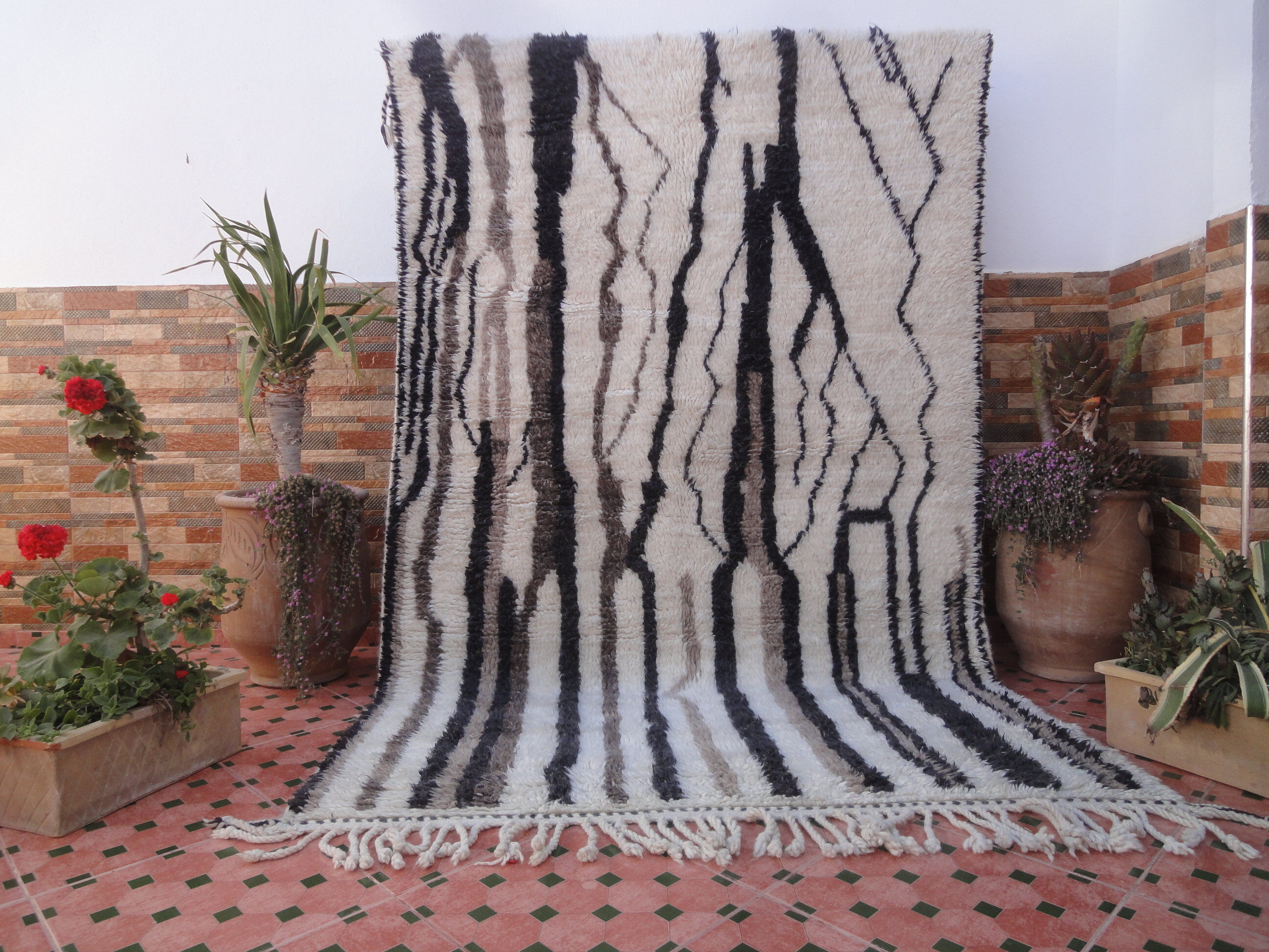 Carpet beni ourain 245 x 149 cm