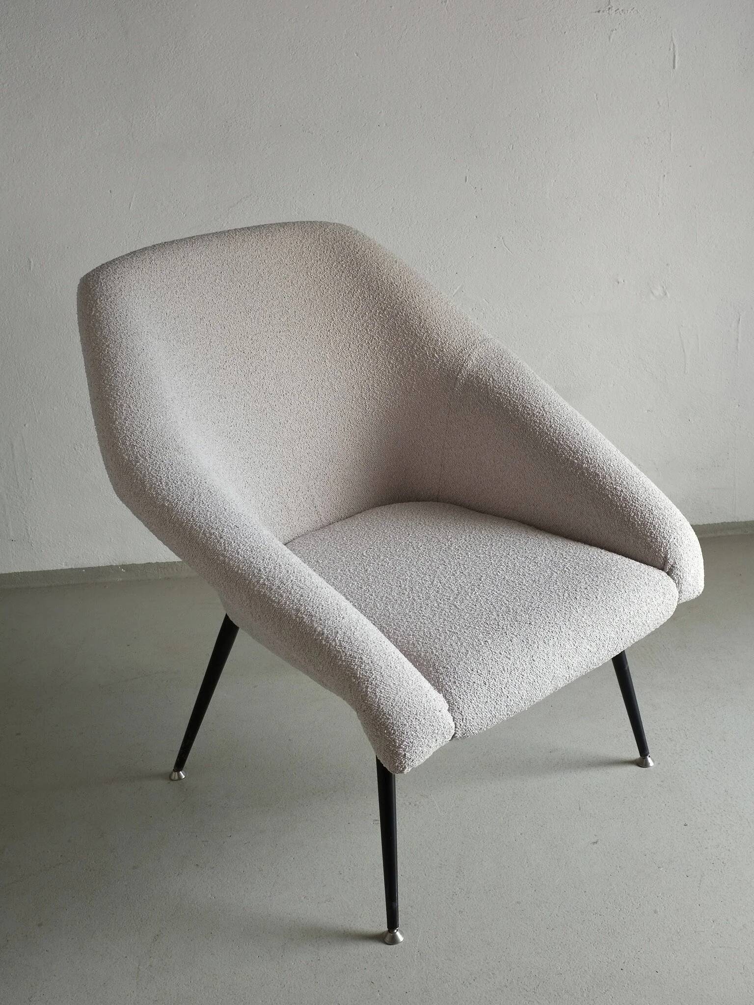 Gray boucle shell armchair | Germany | 1960s