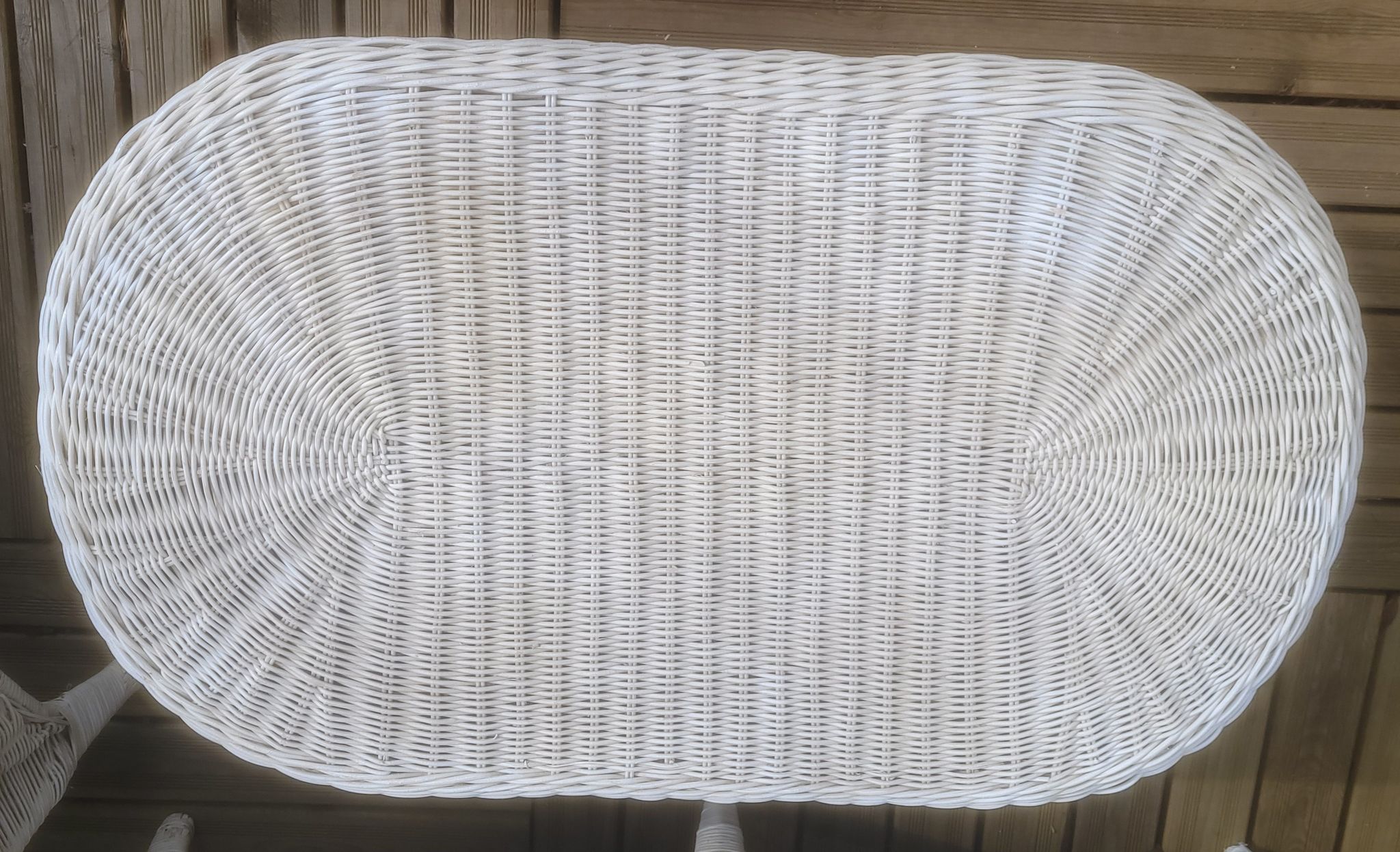 Vintage peacock rattan garden furniture