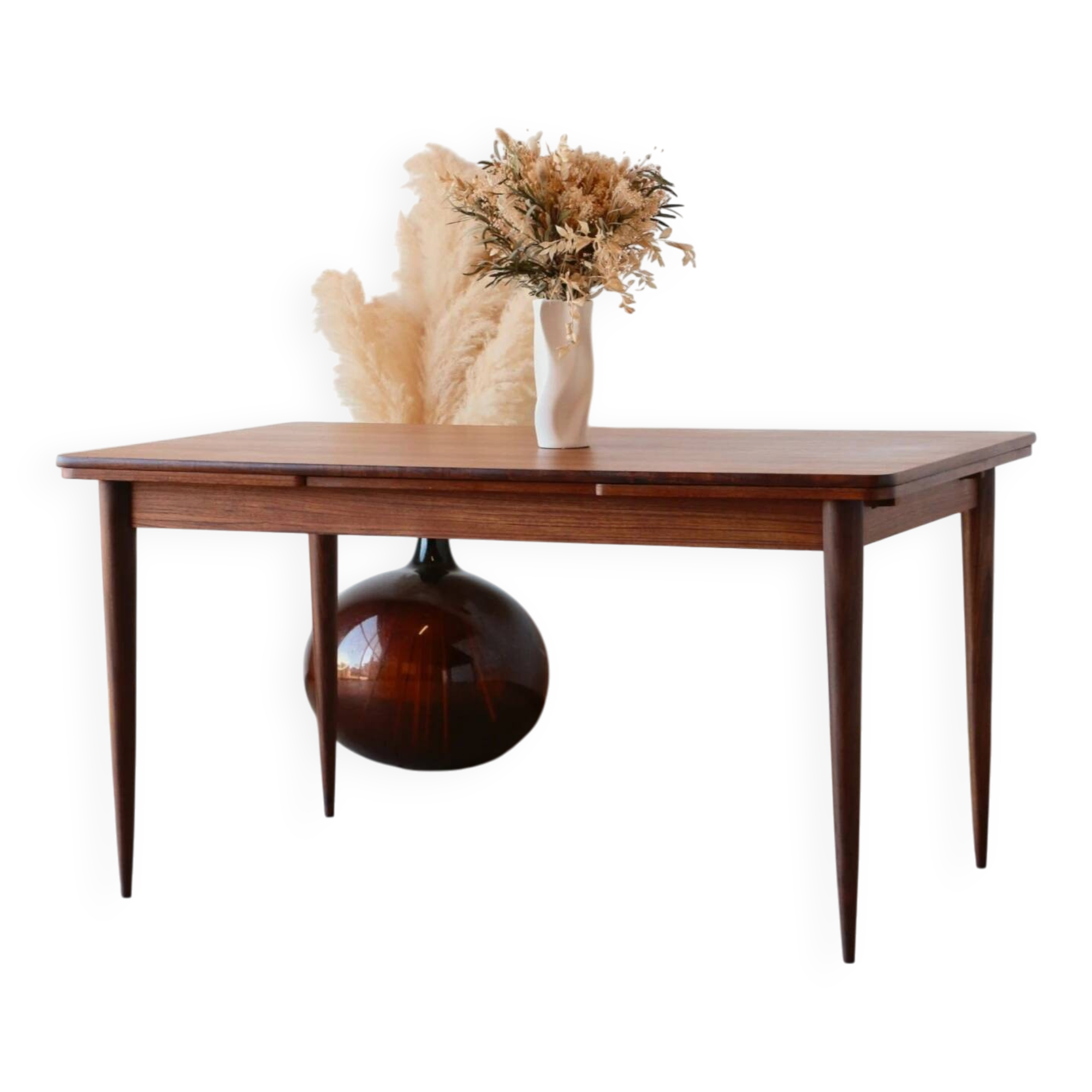 Vintage teak dining table – extendable Scandinavian design