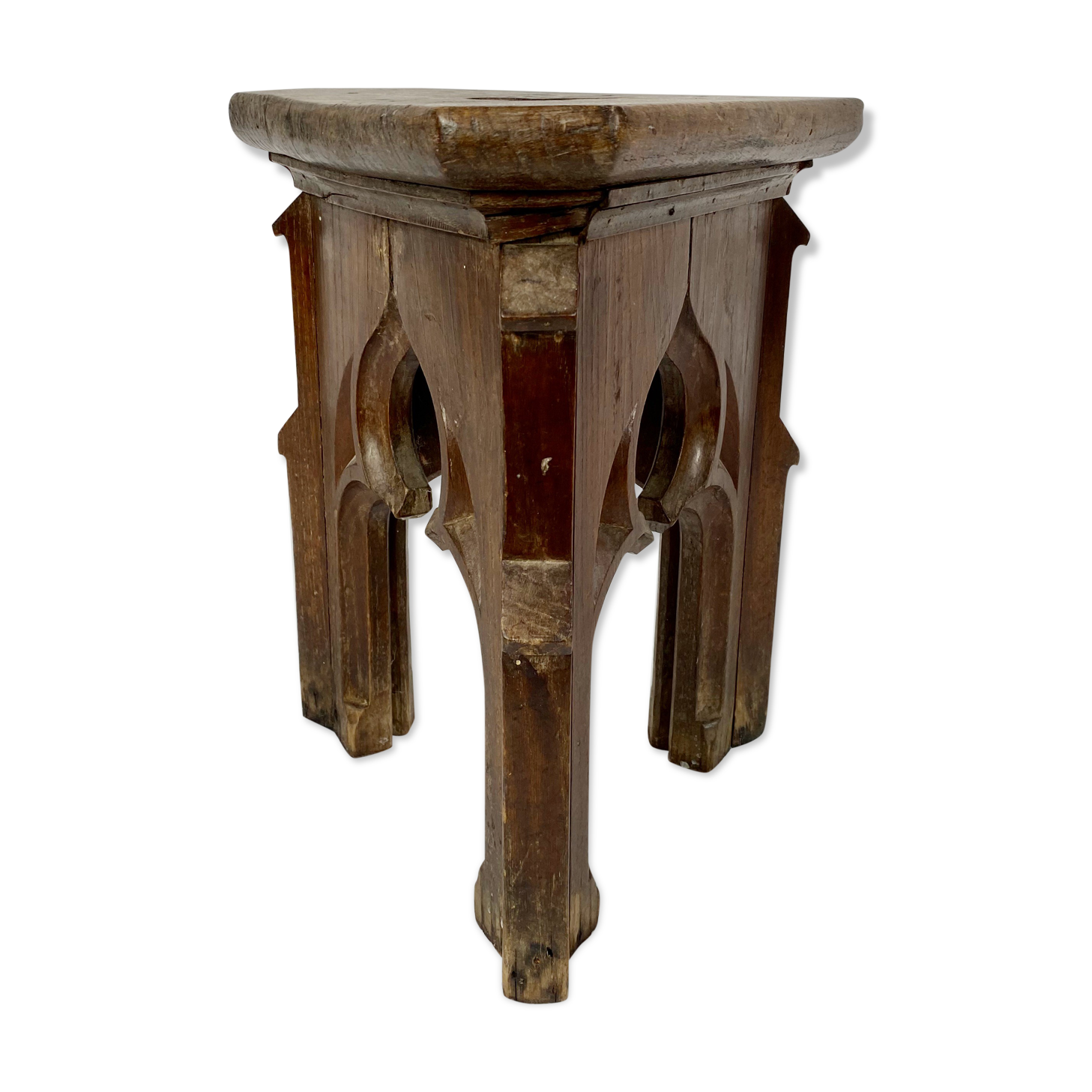 Neo-Gothic stool in solid oak NINETEENTH century
