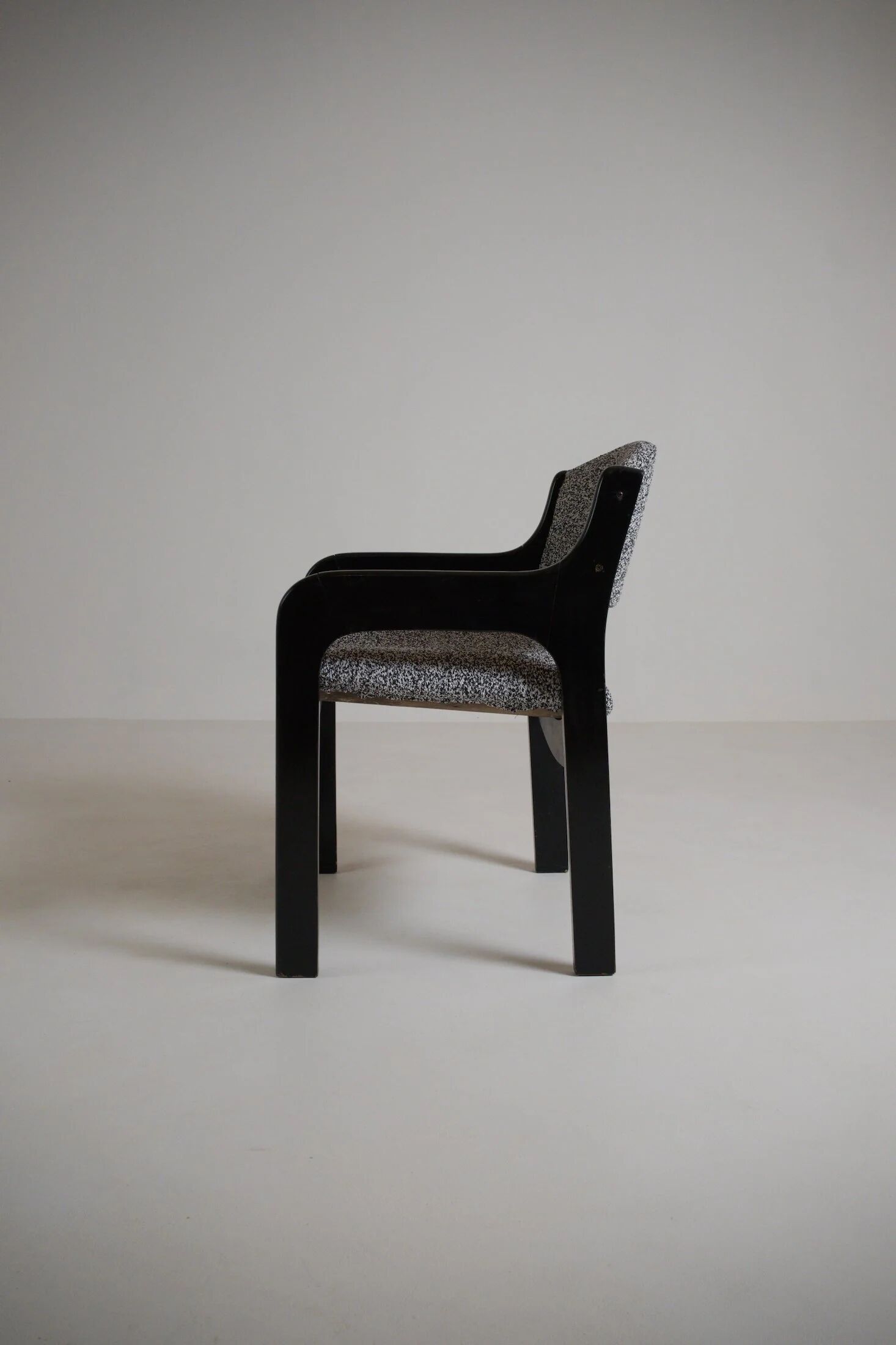 Chaise dans le goût de Eero Aarnio
