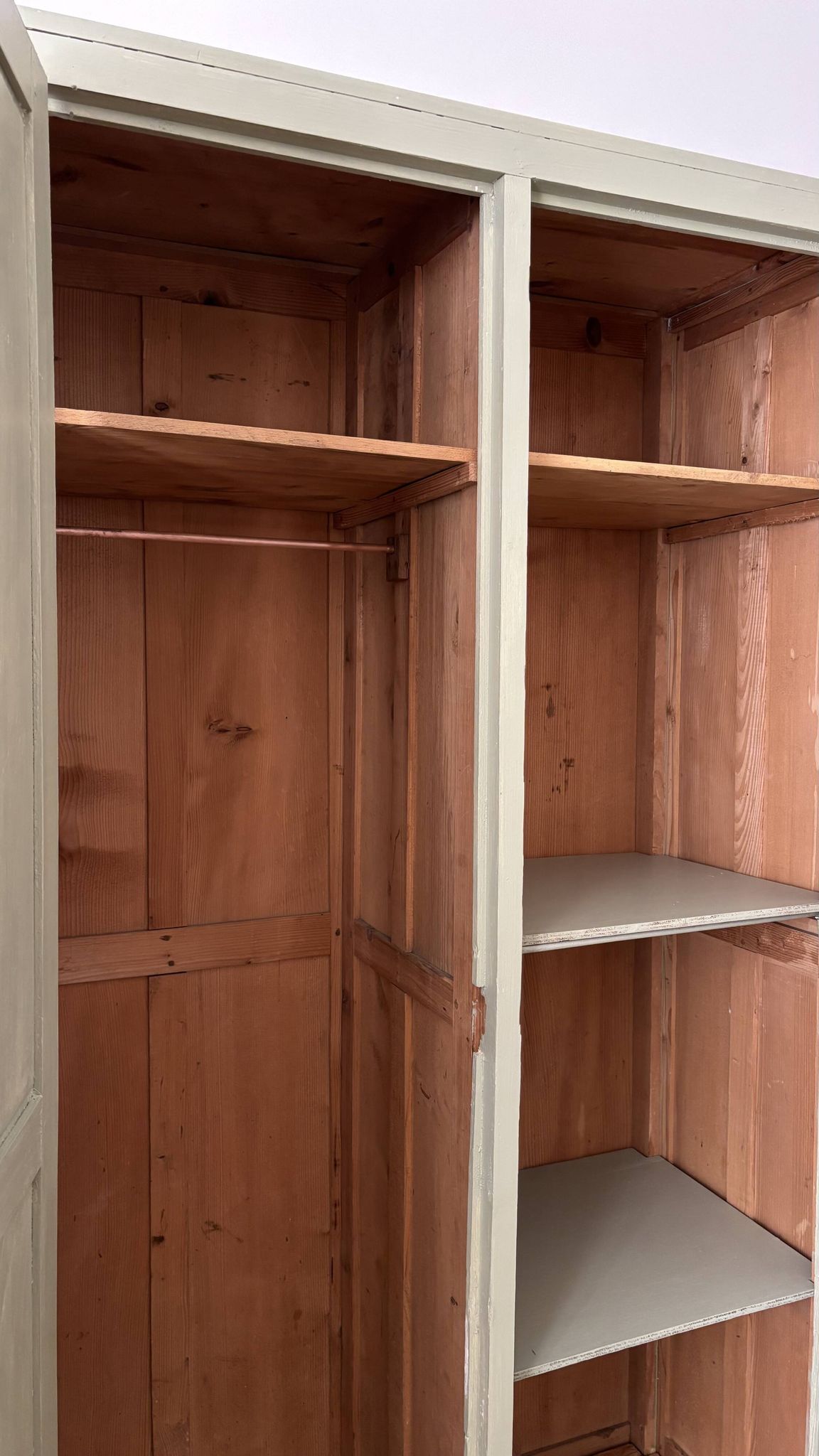 Armoire Parisienne
