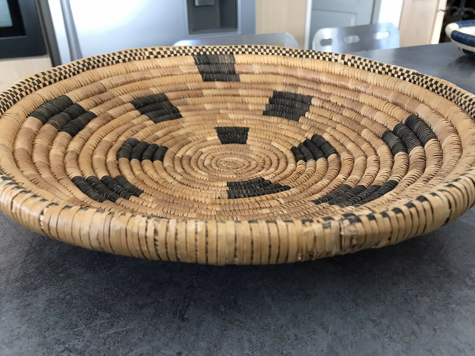 Basket straw bowl origin African hand weave 34 cm