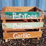 Set of 3 stackable vegetable trays