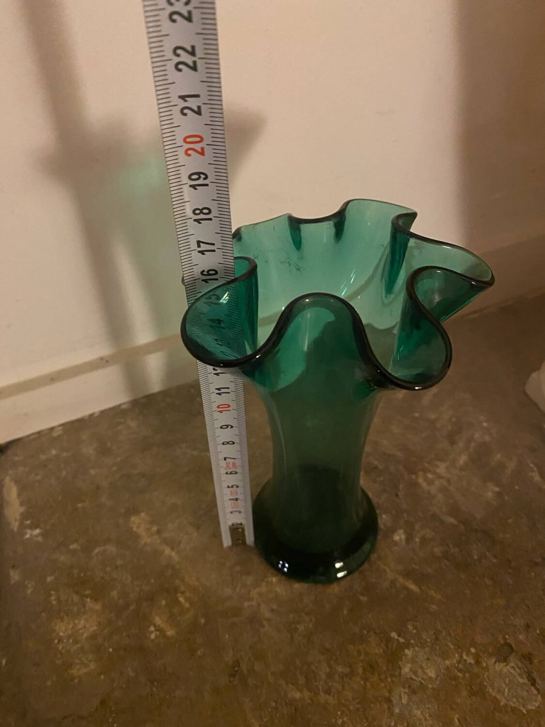 Vase vert verre soufflé blenko