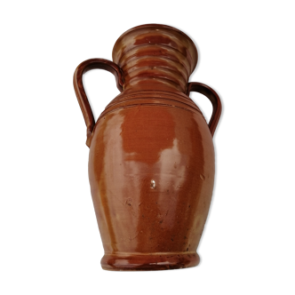 Ceramic vase