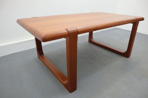 Table basse danoise du milieu du siècle par Niels Bach, années 1960