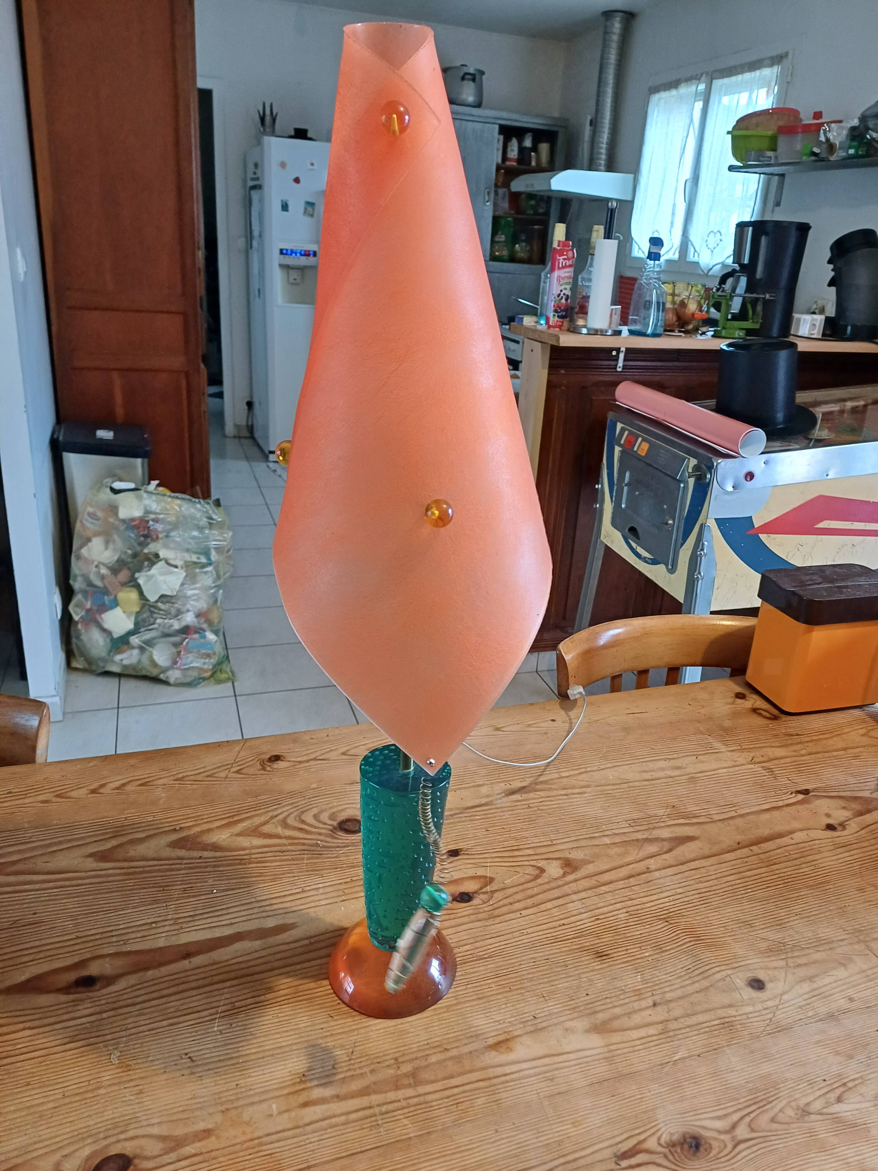 Lampe vintage plastique