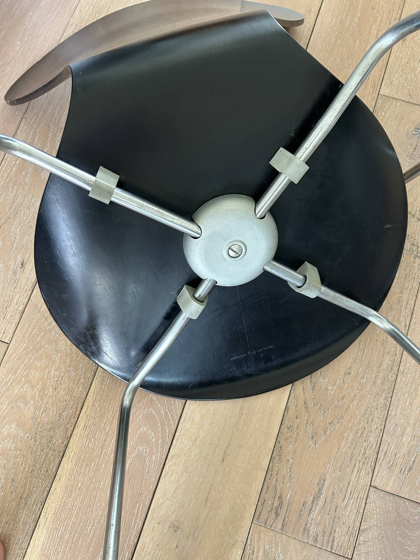 4 chaises modéle 3107 par Arne Jacobsen