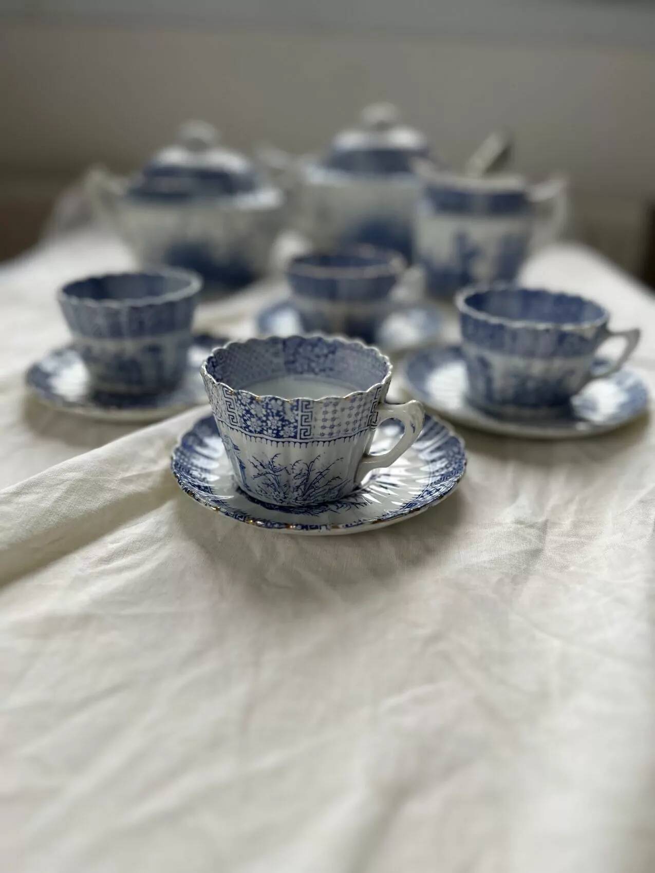 Antique tea service KG Lunéville late 19th century – Antique decoration – French earthenware