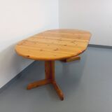 Vintage round pine table from the 60s and 70s with extensions