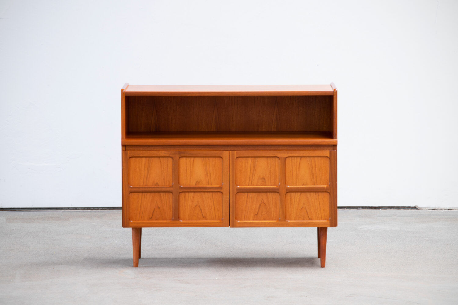 Vintage Scandinavian buffet 1960