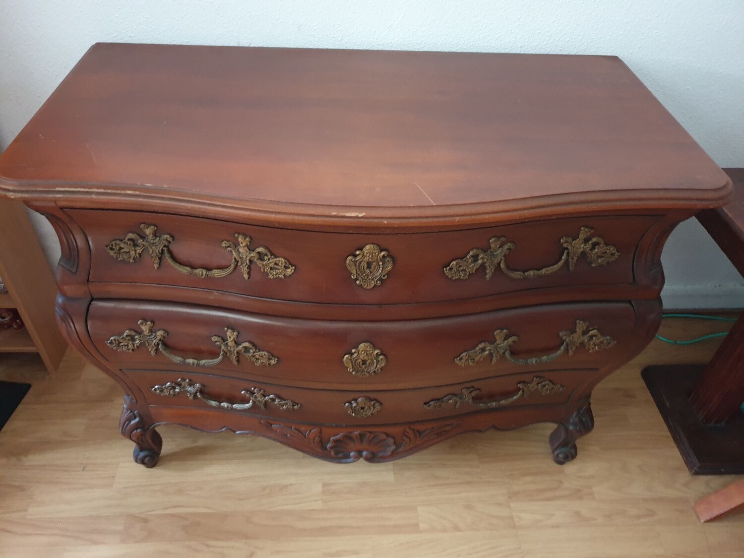 Commode tombeau estampillée armengaud style Louis XV