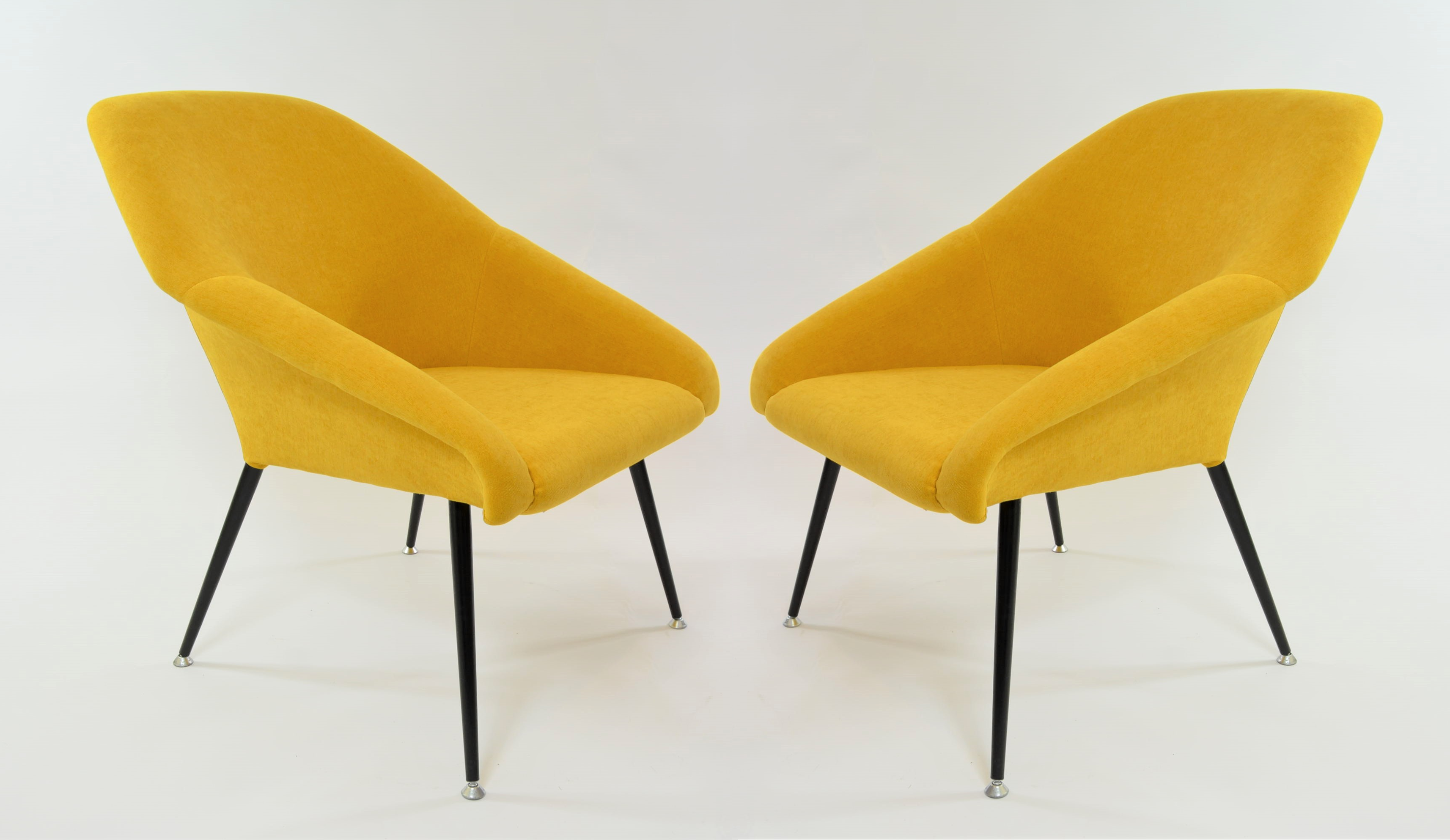 Yellow shell armchair