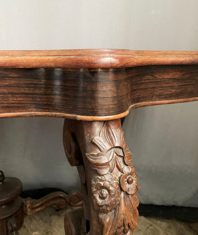 Oval table of Napoleon III period Late nineteenth century