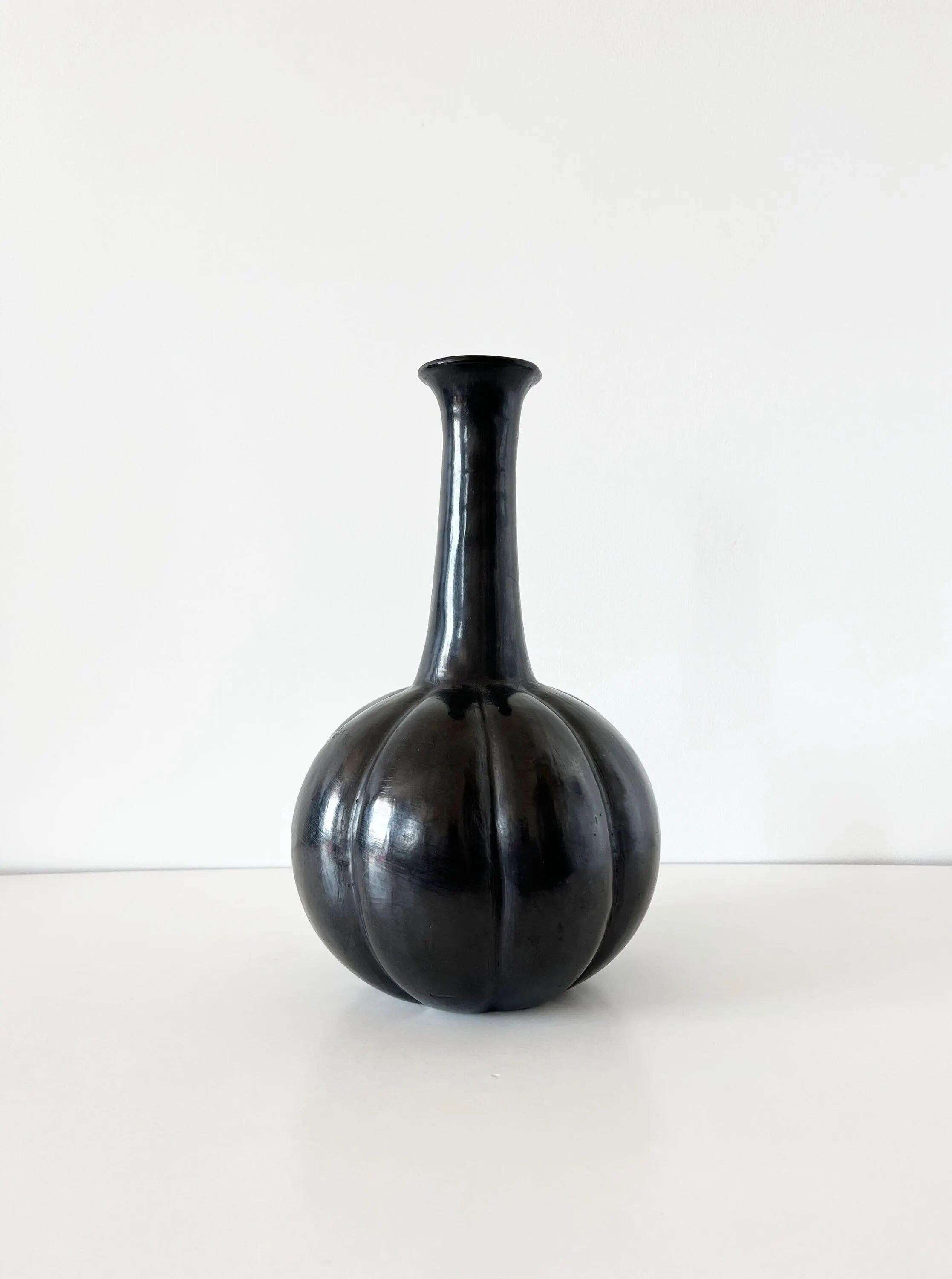 Vase céramique émail noir 1950