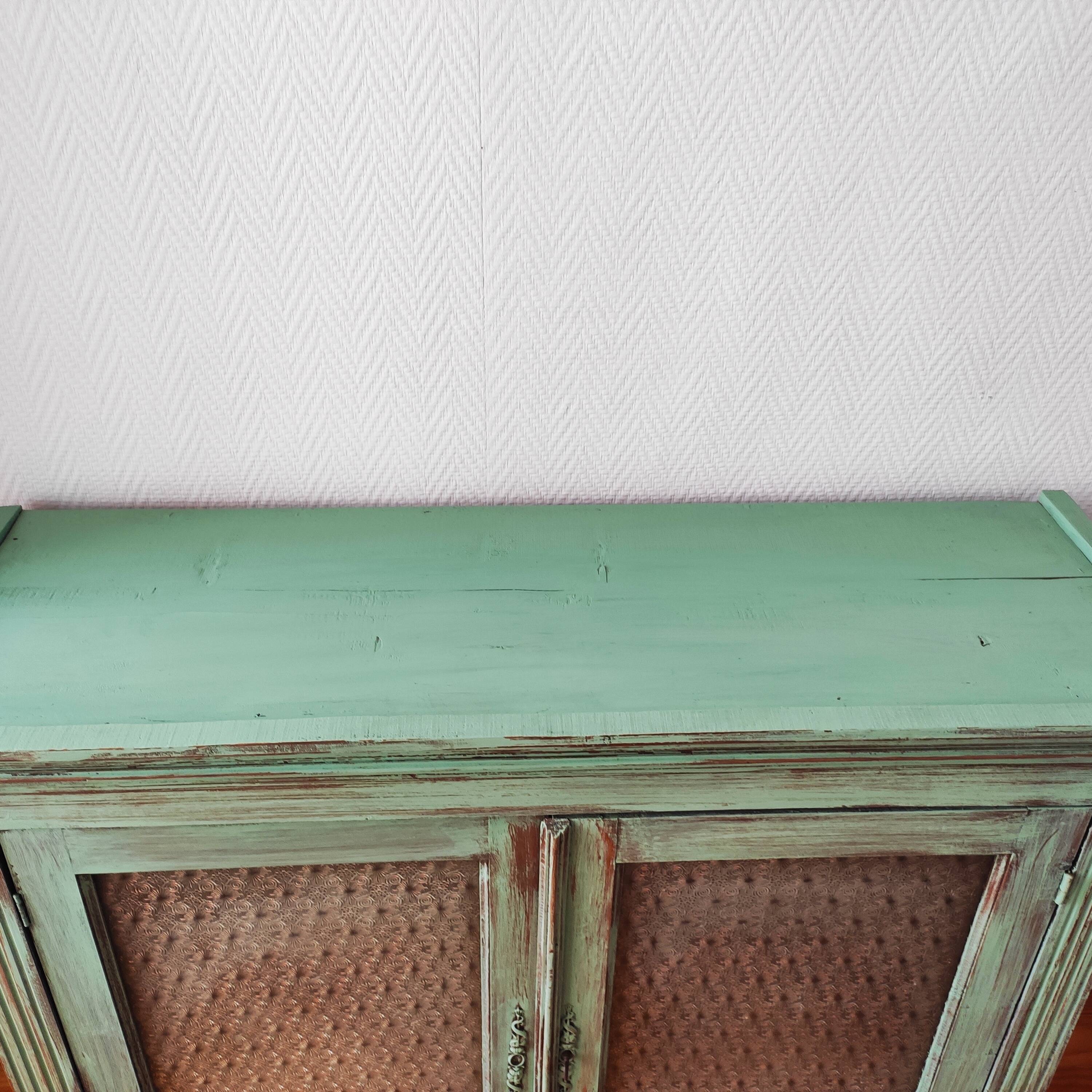 Glazed Parisian buffet