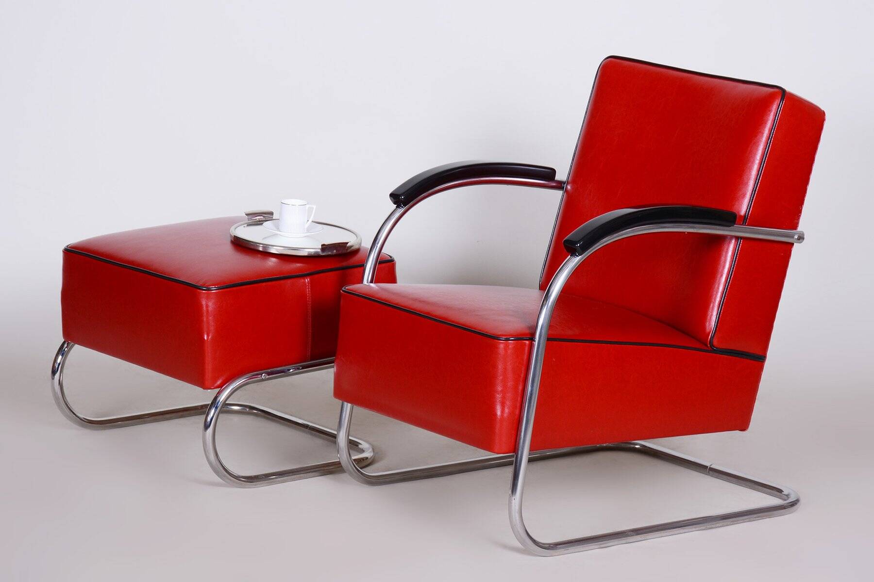 Set of Bauhaus Armchair with Foot Stool attributed to Mucke Melder, 1930s