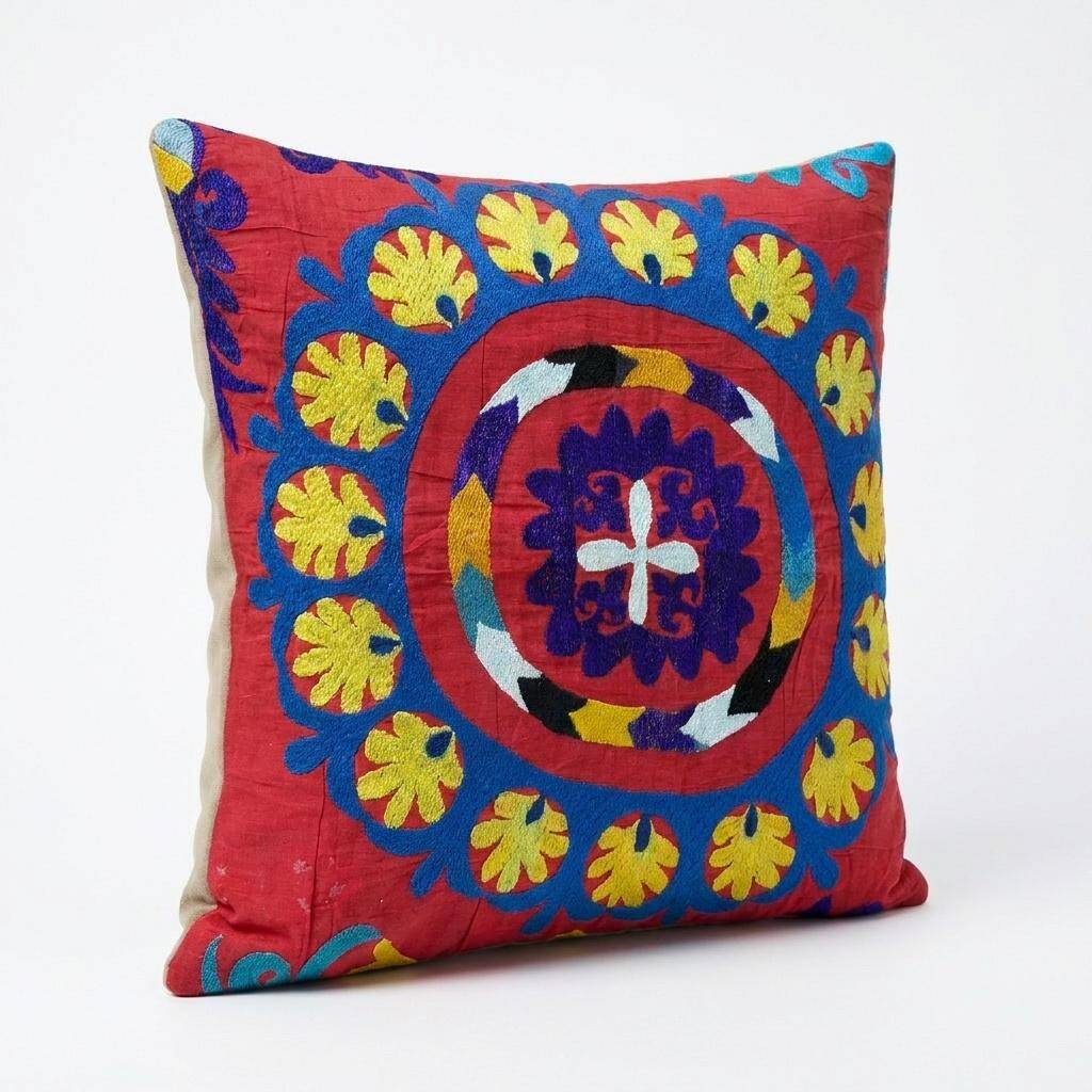 Housse de coussin brodée vintage 48x53 cm