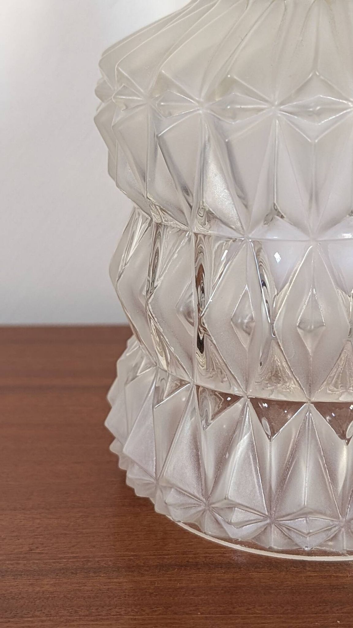 Geometric lampshade in frosted and transparent glass