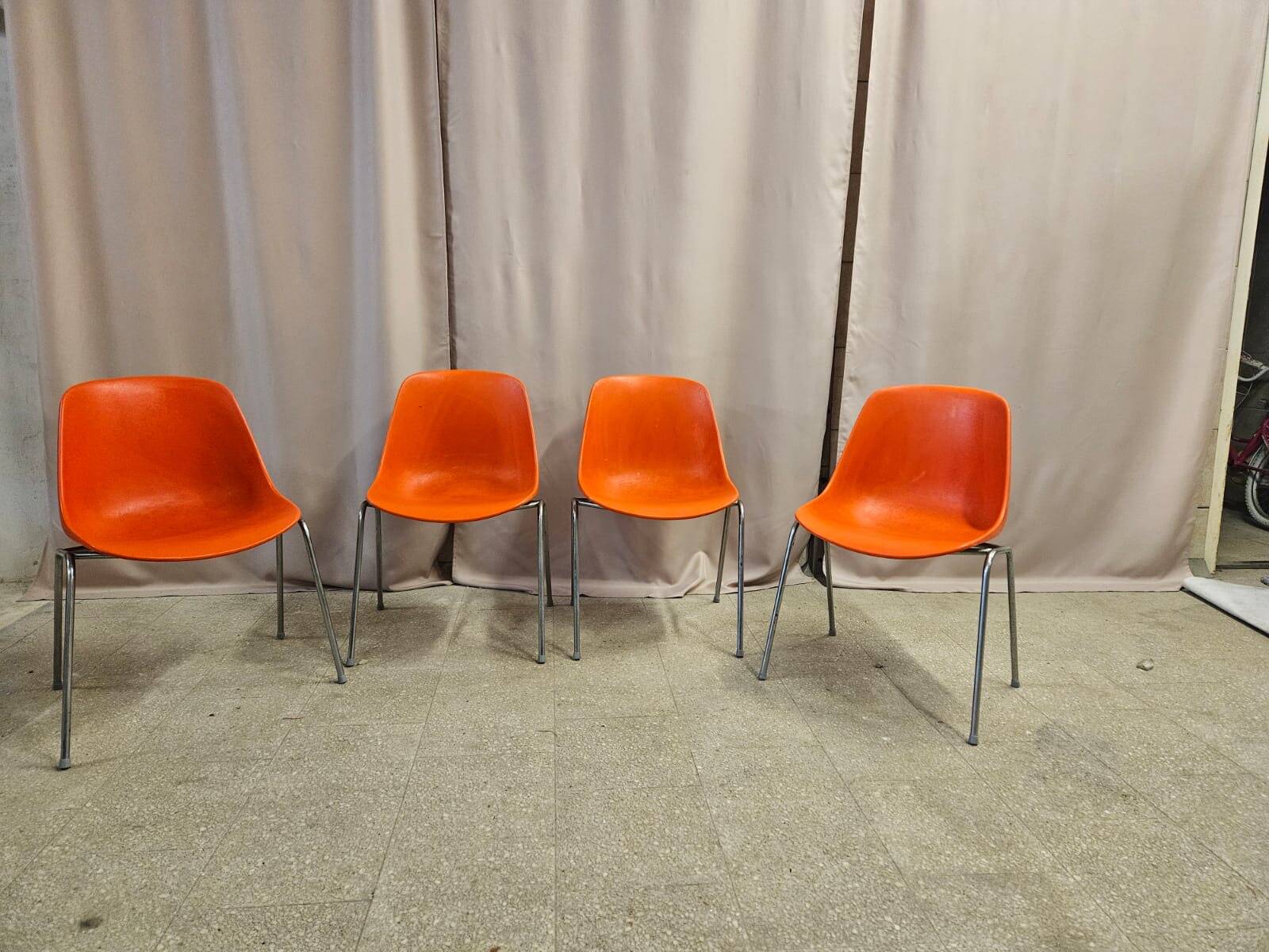 Set of 4 chairs by Eero Aarnio 1960s/70s