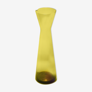 Carafe en verre jaune scandinave